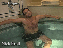 el-mago-de-guapos: Nick Kroll & Antonio Gates The League