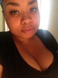 marfmellow:  black girls with septumssss