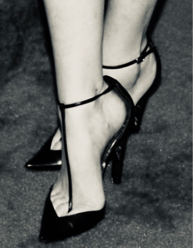 down2feet: