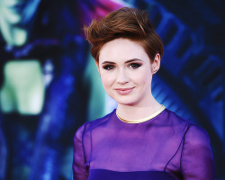 farewell-raggedy-man:  Karen Gillan at the Guardians Of The Galaxy Los