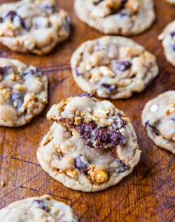 foodopia: caramel corn chocolate chip cookies: recipe here 