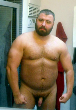 bearsdadsandchubs2:  WATCH, CHAT AND FOLLOW THE MOST HOT DADDIES,