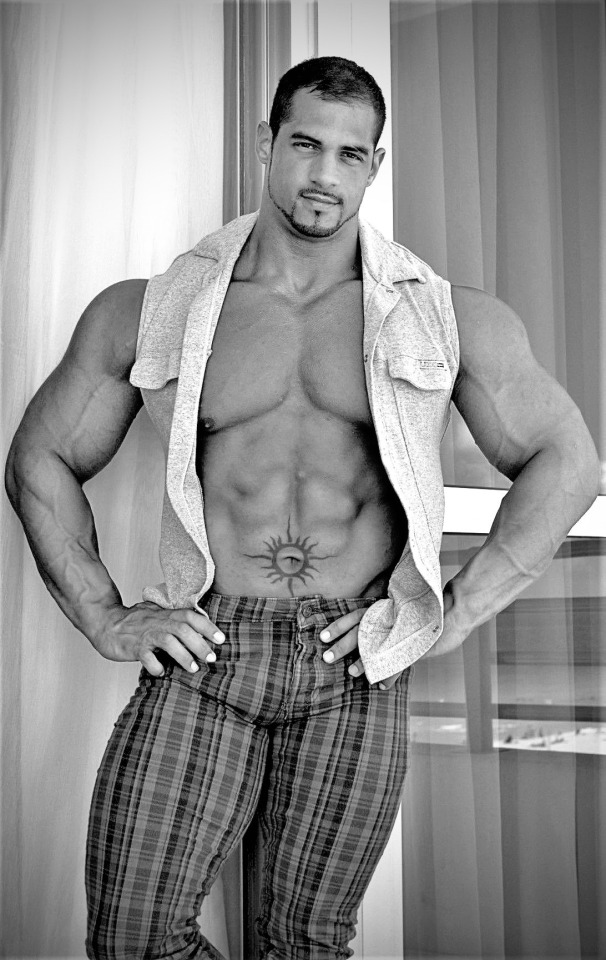 joselito28:superbirdofflames:Share and follow www.joselito28.tumblr.com