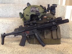 blackbeard-main:  Suppressed MP5 w/ Aimpoint 