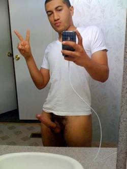 artemioolopez:  AWESOME CHUNK OF UNCUT DICK!