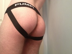 picturesofmybutt:  hi