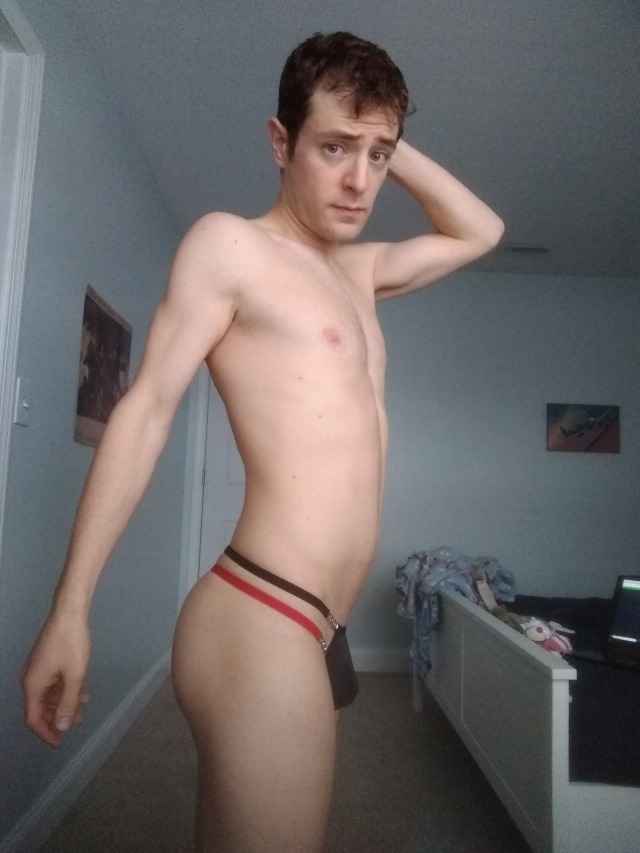 bikinithonglover:I don’t really have muscles, but maybe