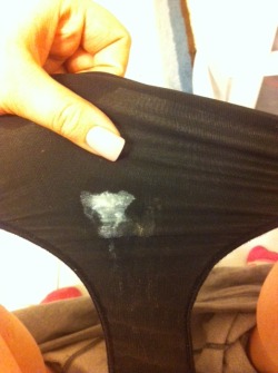 mydischargepics:  Great submission with creamy juice on panties!thanks!