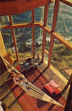 wanderingbreath:  electripipedream:   National Geographic1972