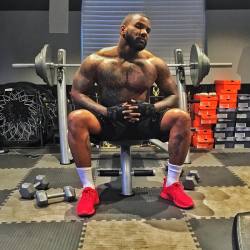 charlibal:  Who would like to WORKOUT with GAME ??