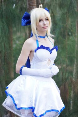 hotcosplaychicks:  Arturia - Saber Lily VI by MeganCoffey Check