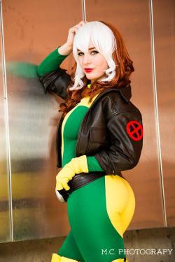Source : http://sexykosplay.tumblr.com/