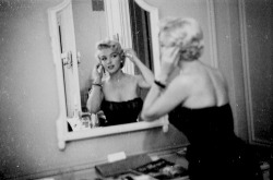 alwaysmarilynmonroe:  Marilyn in November 1954. 