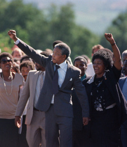 androphilia:  Bal d’hypocrites pour Mandela : quand l’Occident