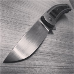 ansoknives:  Proto type for a new flipper model. Liking it a