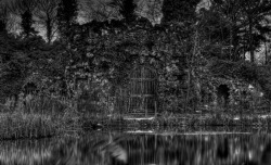 chaosophia218:Shell Grotto at Margate - made of 4.6 million shells,