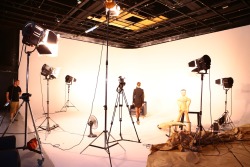 coulisses :) #tournage #TV #chroniques le studio, les didiers…
