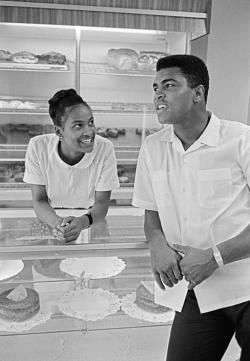 thesoulfunkybrother:  -Chicago, 1966. Muhammad Ali in a bakery