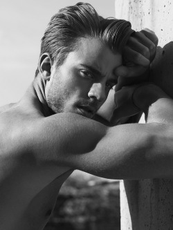 hunkopedia:    Follow Hunk’o’pedia for more hot guys! | Follow