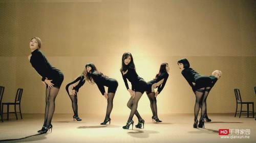 AOA Miniskirt MV