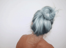 maroon-moon:  Gimme blue hair and I’ll be happy