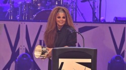 fuckyesjanet:  Janet Jackson was awarded the Icon Award at the