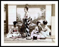 Topless Japanese geisha. Via Okinawa Soba.