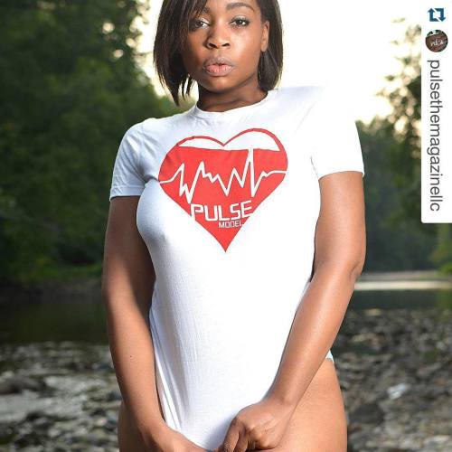 #Repost @pulsethemagazinellc  if your looking to get published then contact @photosbyphelps  About being in Pulse magazine ・・・ Sneek peek of@mslondoncross. 2 yr Anniversary Model Issue feature. Photography ny@photosbyphelps. #covermodel  #published