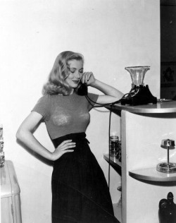 gameraboy:  Veronica Lake