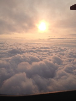 rhubabe:  the sunrise on the plane was so beautiful 