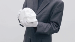 pikeys:  Li Hongbo - Pure White Paper What at first look like