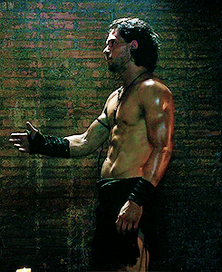 thehomosexuallyfrustrated:  tl-hoechlin:  Kit Harington in Pompeii (2014)  I’d shake more than his hand  