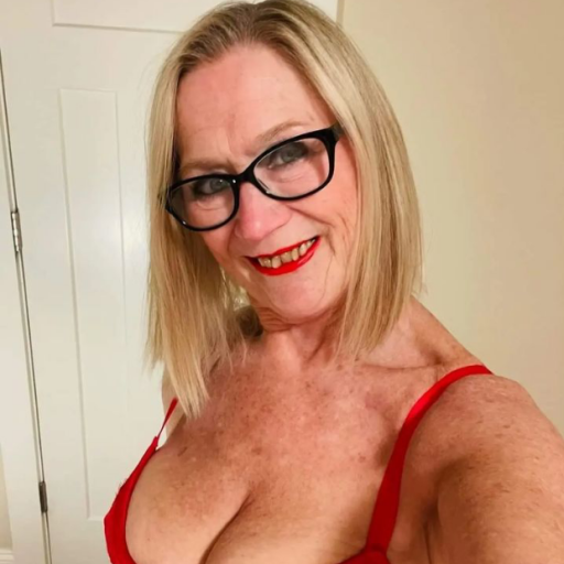 mistressrose255: