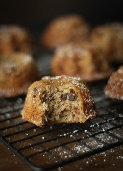 foodffs:  Chocolate Chip Espresso Banana Bread Muffins  Really