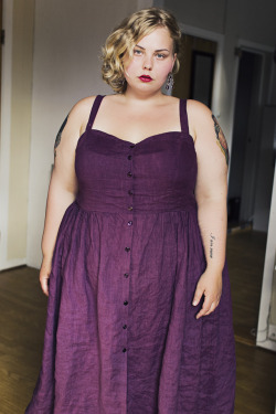 venelite:I made this dress, check out my blog http://www.myfatcouture.com/