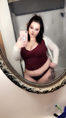 juicyway2heaven:  Chubby as fuck ❄️🐰💕