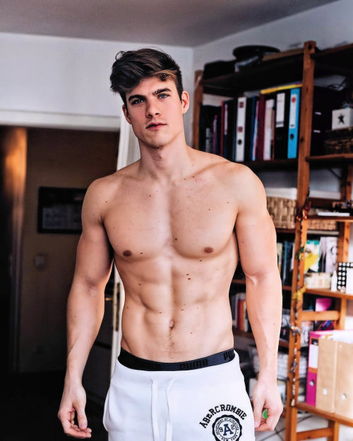 Beautiful Males 2