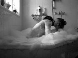 adriftinboston:  sassysweetpea:  Sunday bath…  we save our