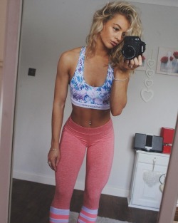 legsinleggings:  Becca Sills