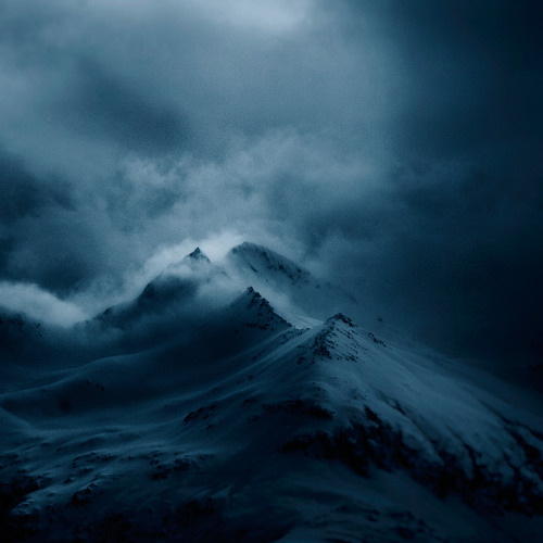 requiem-on-water:  What is darkness to you is light to me by Andy