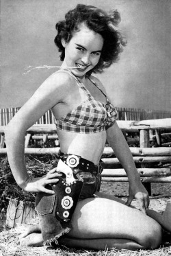greatgdean:  Actress and model Mona Knox as cowgirl 1950’s