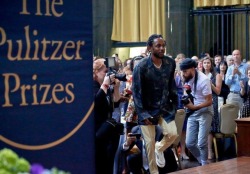 eyeblogaboutnothin:  Kendrick Lamar accepted his Pulitzer Prize