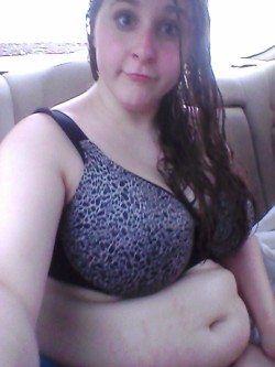 tummyproject:  trendy-mom:  Hi we stripped down to our bras &amp; underoos &amp; ran across the parking lot in the rain &amp; drove home like this, I think my life is a movie  /submit ♥ 