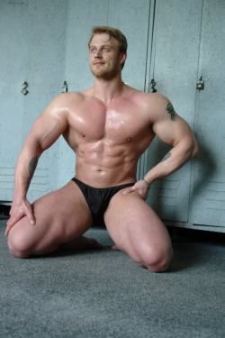 lifecomesfrommen:  Pavel Fabok - Czech Bodybuilder