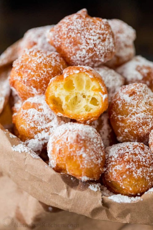 foodffs:  Zeppole Recipe (Easy Italian Donuts)Follow for recipesIs