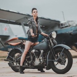 pugbobber:  Soldier girl 🏍http://bit.ly/pugbobber        