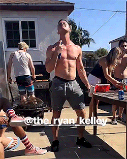 fandomslashcontent: Oh Ryan Kelley.  You’re so beautiful lol