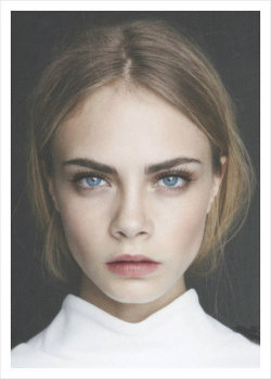 dysphorism:  i absolutely adore this photo of Cara. 