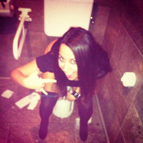 dimitrivegas:  Pooping girls