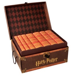 forestsandfoxes:  witchling:  Harry Potter book sets to match